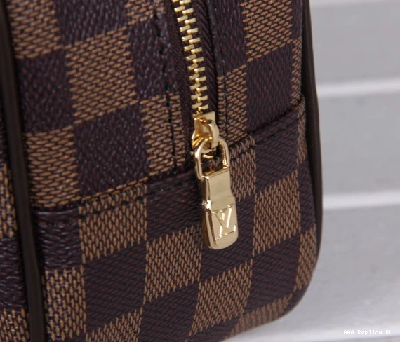 Aaa replica bags BAG LOUIS VUITTON TOILETRY 0823